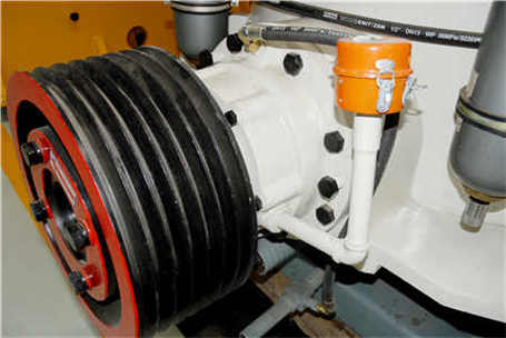 PE900X1200復擺顎式破碎機飛輪套